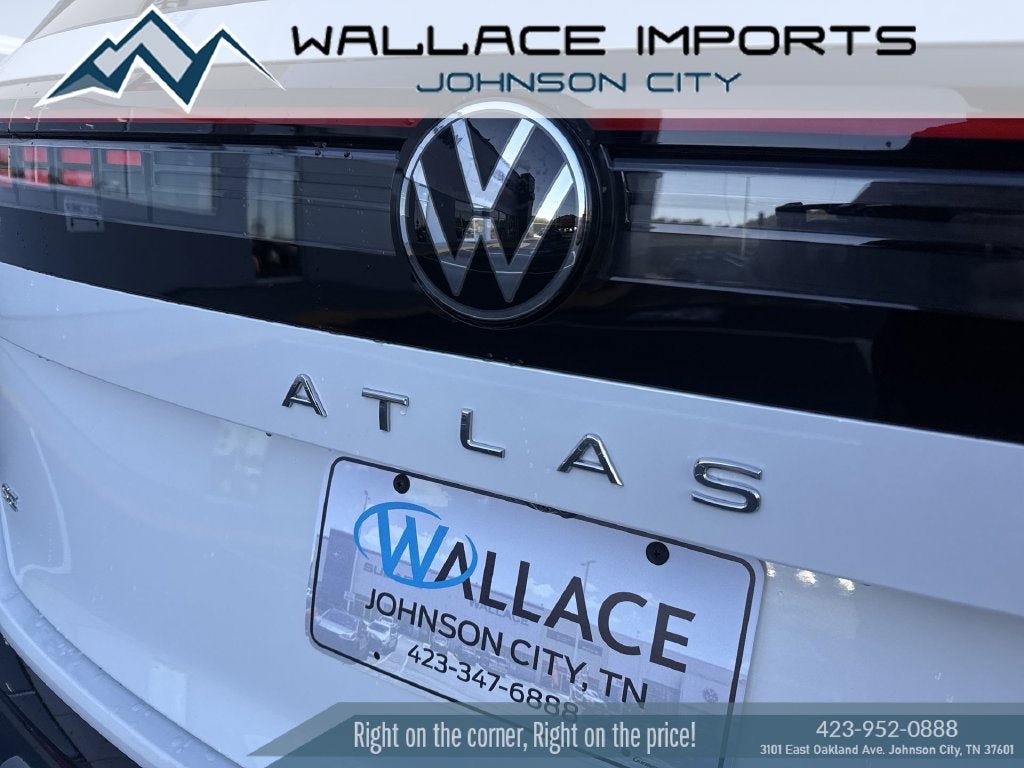 2027 Volkswagen Atlas 2.0T SE w/ Technology