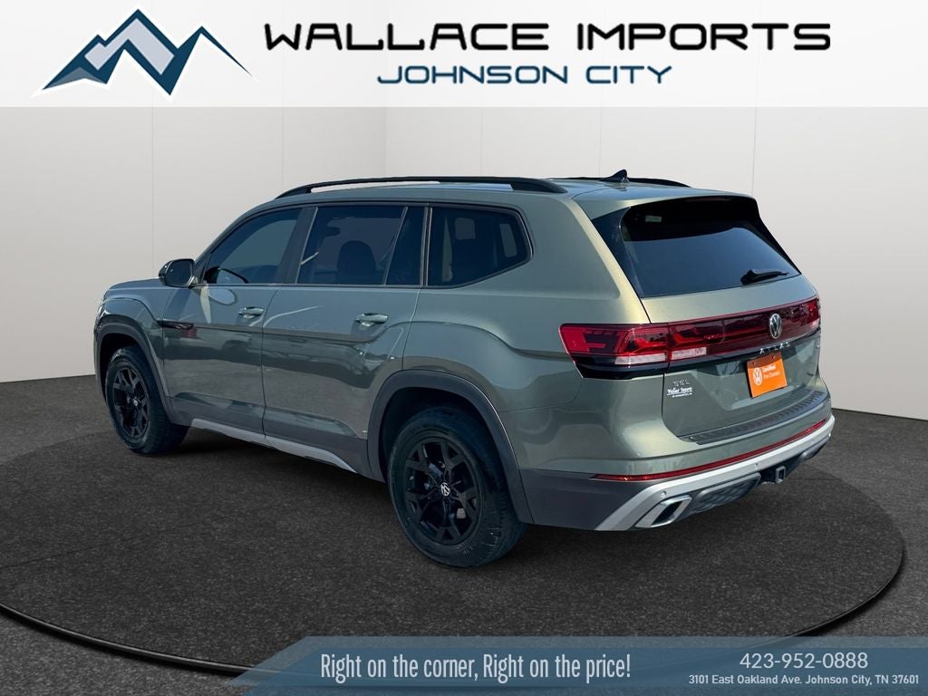 2024 Volkswagen Atlas 2.0T Peak Edition SEL
