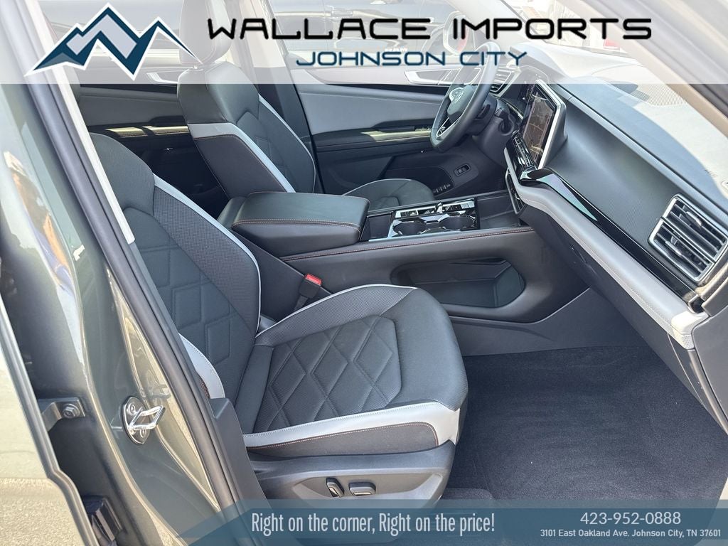 2024 Volkswagen Atlas 2.0T Peak Edition SEL