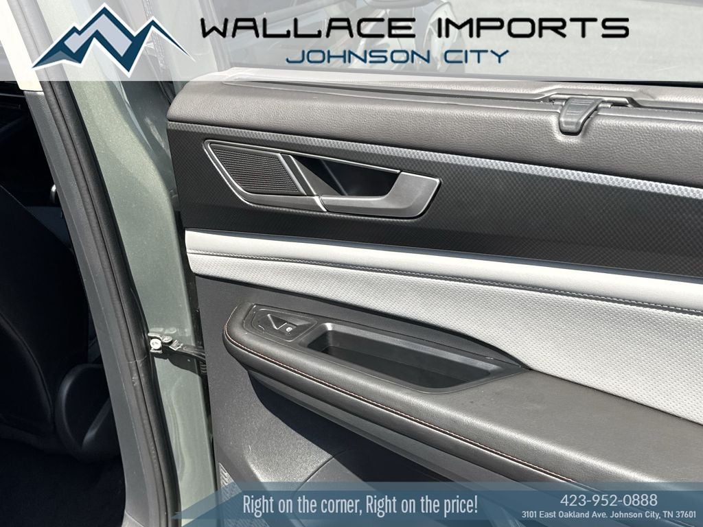 2024 Volkswagen Atlas 2.0T Peak Edition SEL