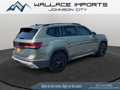 2024 Volkswagen Atlas 2.0T Peak Edition SEL