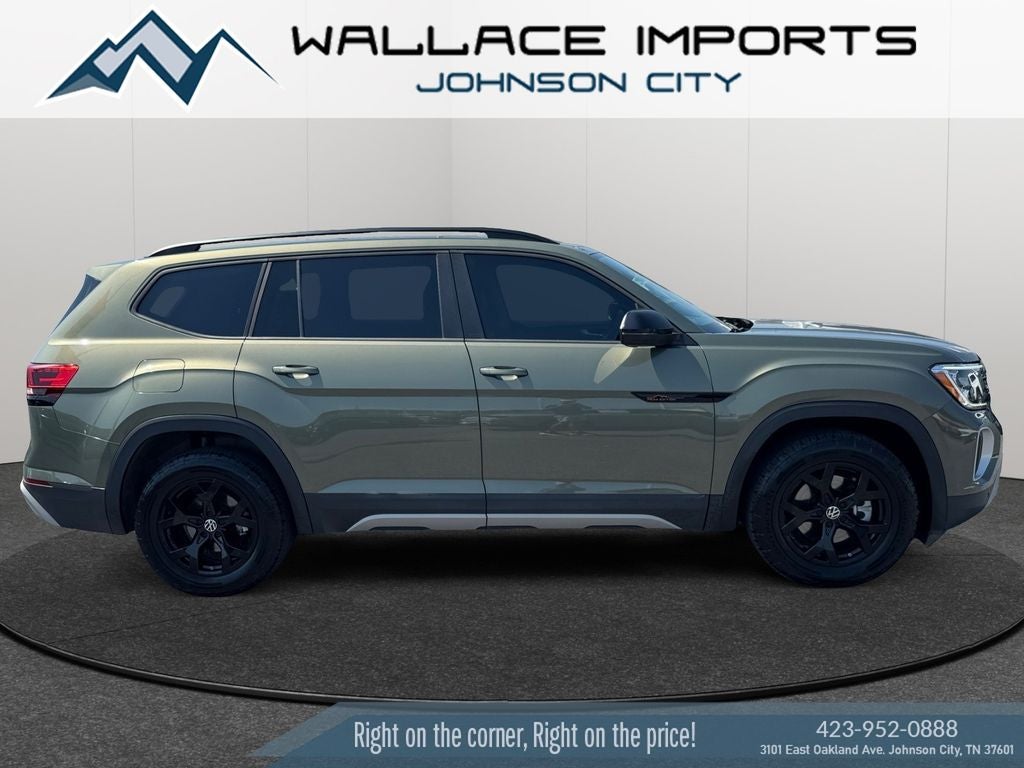 2024 Volkswagen Atlas 2.0T Peak Edition SEL