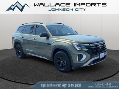 2024 Volkswagen Atlas 2.0T Peak Edition SEL