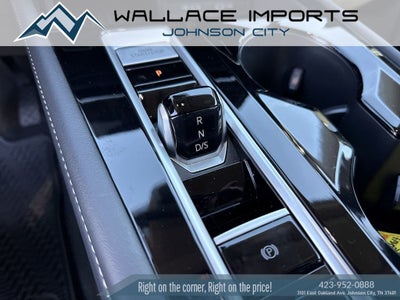 2025 Volkswagen Atlas 2.0T SE