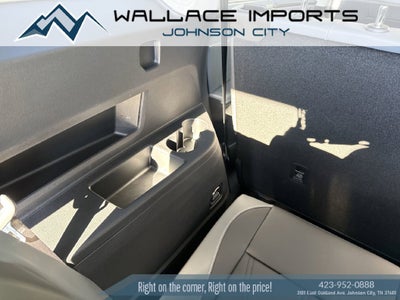 2027 Volkswagen Atlas 2.0T SE w/ Technology