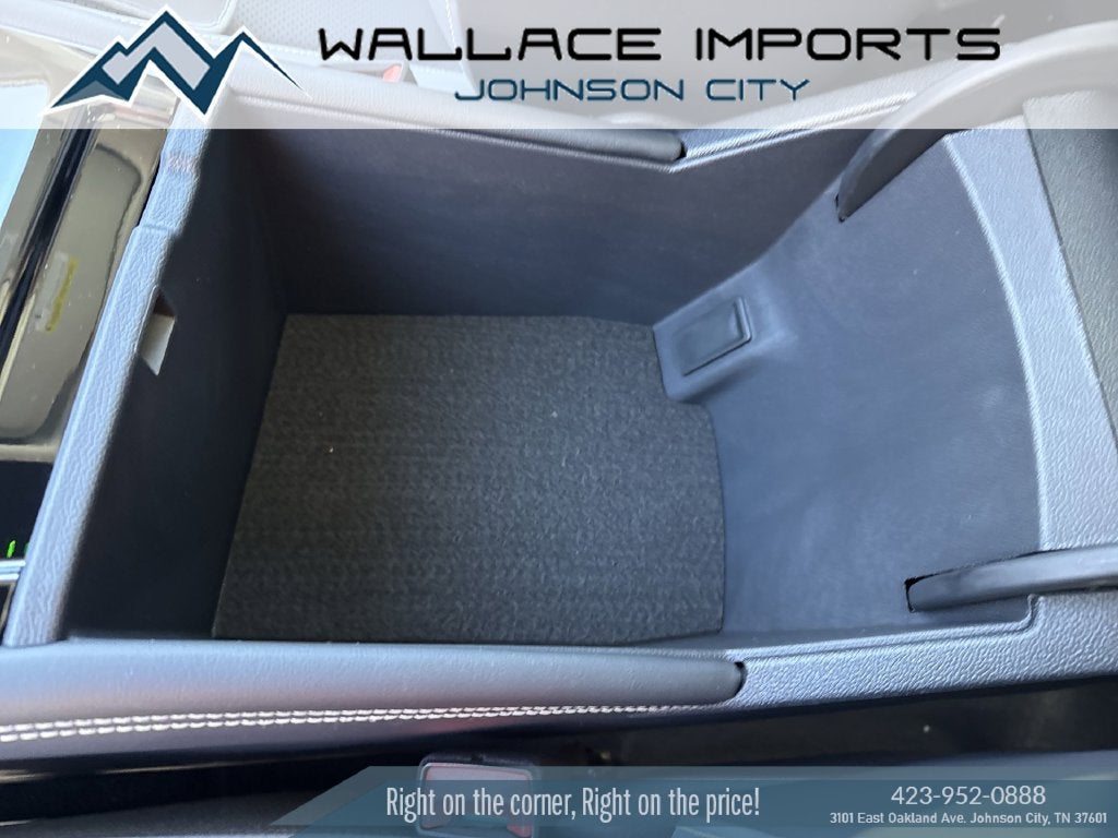 2027 Volkswagen Atlas 2.0T SE w/ Technology