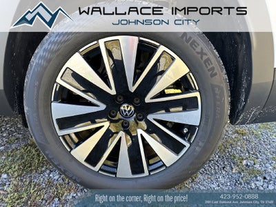 2027 Volkswagen Atlas 2.0T SE w/ Technology