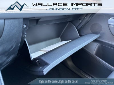 2027 Volkswagen Atlas 2.0T SE w/ Technology