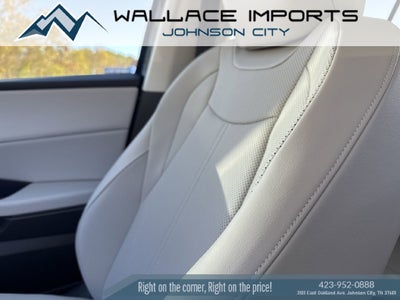 2027 Volkswagen Atlas 2.0T SE w/ Technology