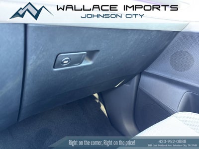 2027 Volkswagen Atlas 2.0T SE w/ Technology