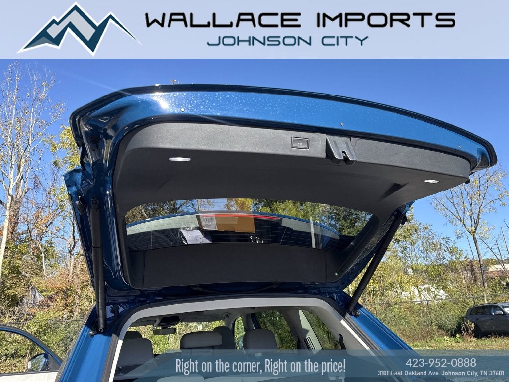 2027 Volkswagen Atlas 2.0T SE w/ Technology