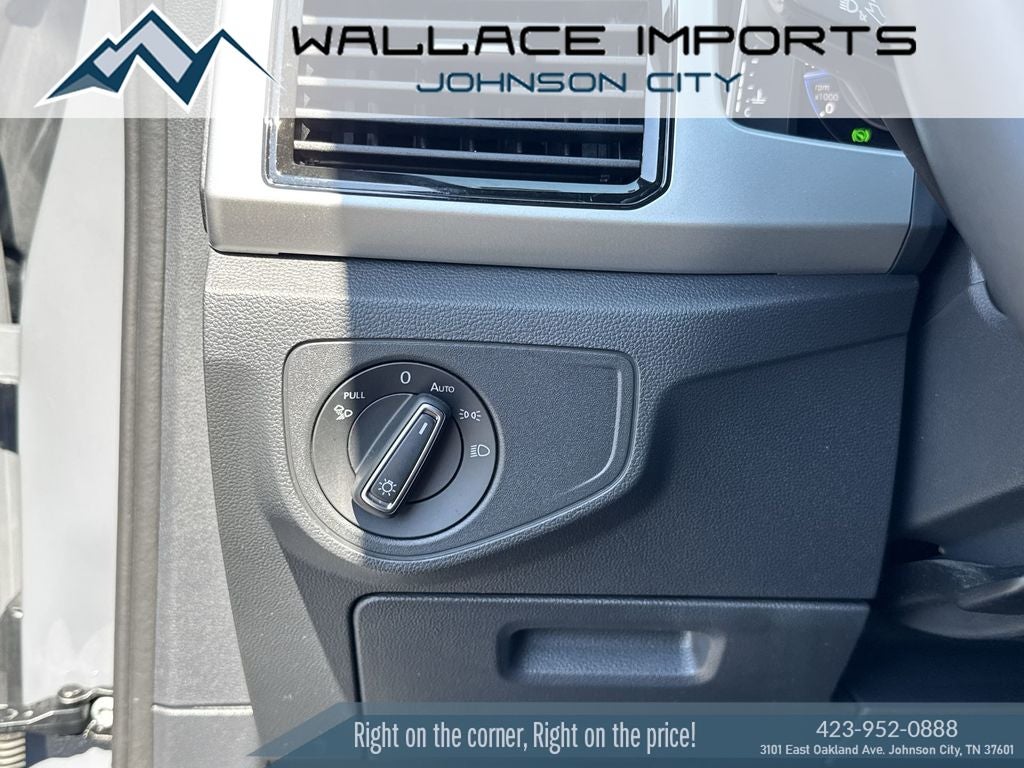 2022 Volkswagen Atlas Cross Sport 2.0T SE w/Technology