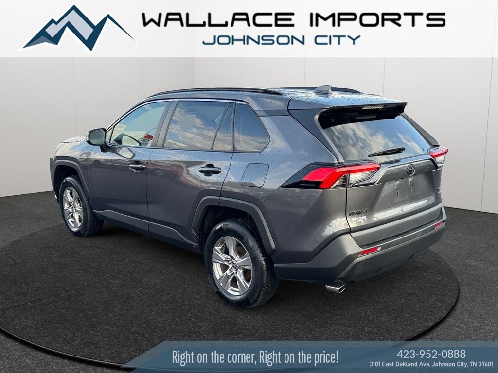 2022 Toyota RAV4 XLE