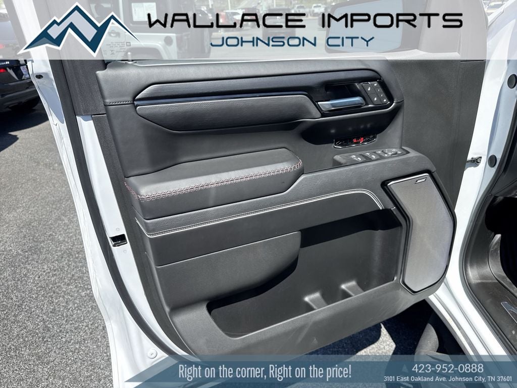 2025 GMC Sierra 1500 AT4X