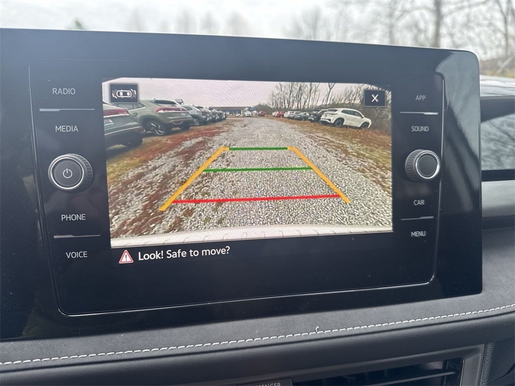 2026 Volkswagen Taos 1.5T SE Black