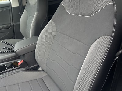 2026 Volkswagen Taos 1.5T SE Black