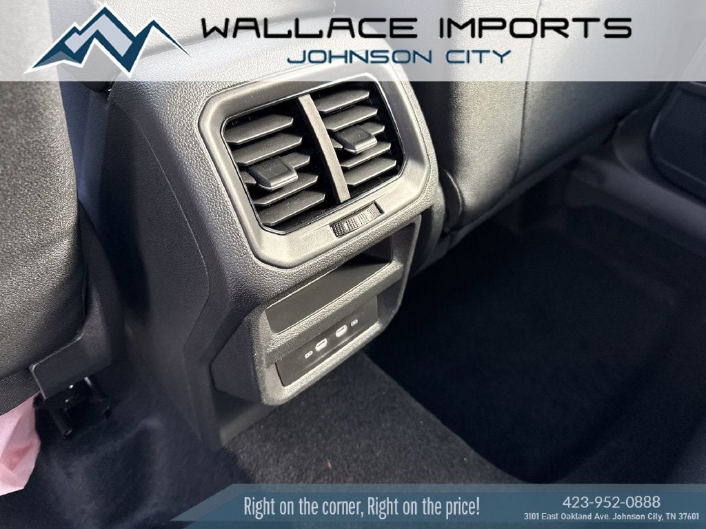 2027 Volkswagen Taos 1.5T SEL