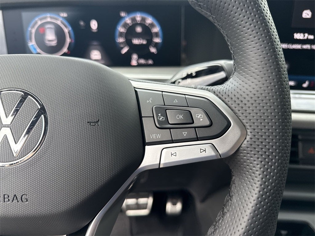 2025 Volkswagen Tiguan 2.0T SE R-Line Black