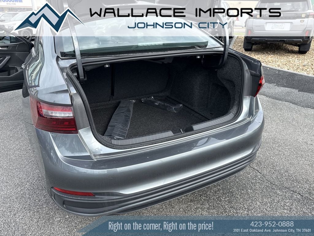 2026 Volkswagen Jetta Sport - Photo 37