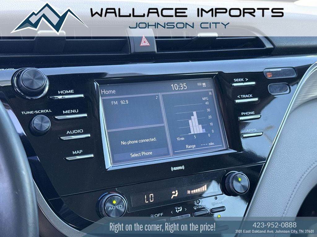2020 Toyota Camry SE