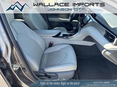 2020 Toyota Camry SE