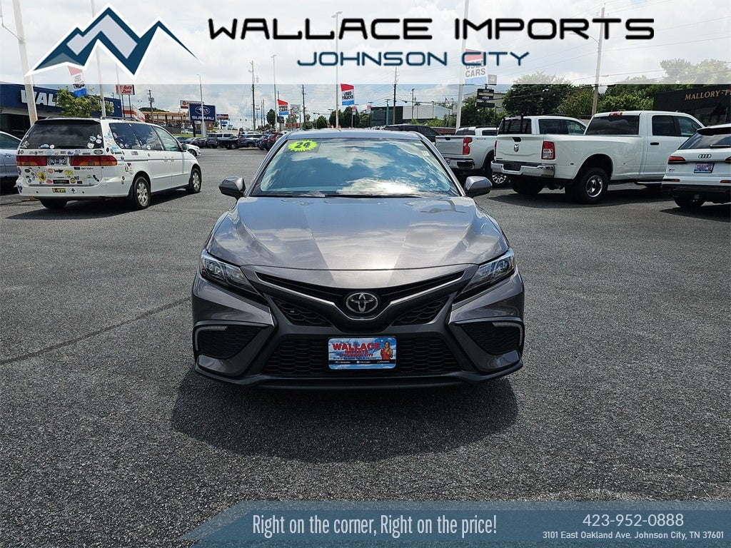 2024 Toyota Camry SE