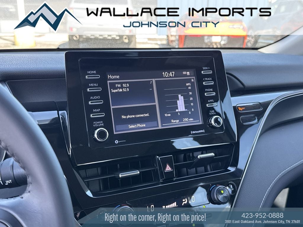 2022 Toyota Camry SE