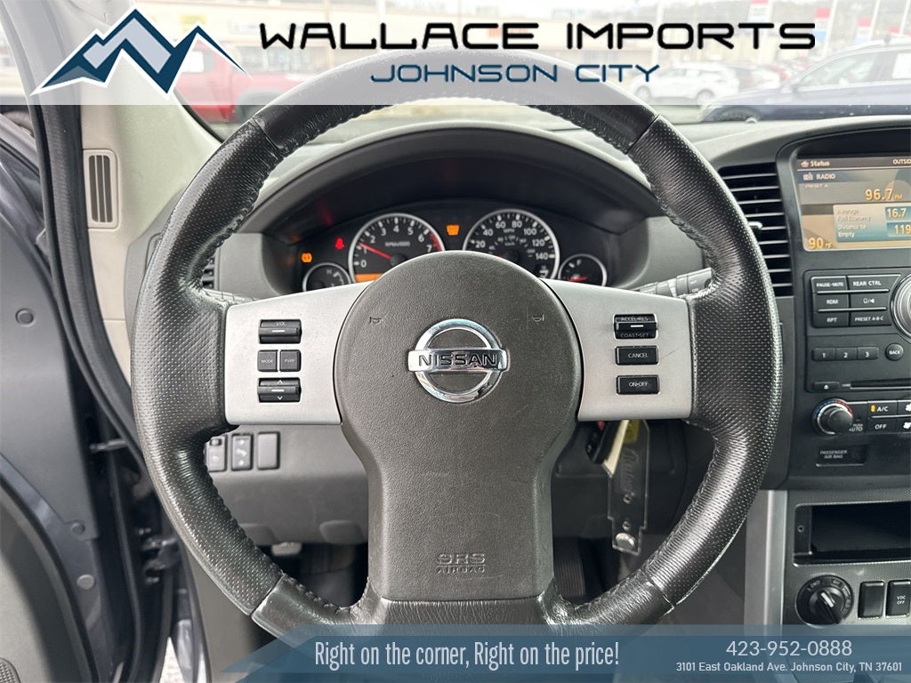 2011 Nissan Pathfinder SV