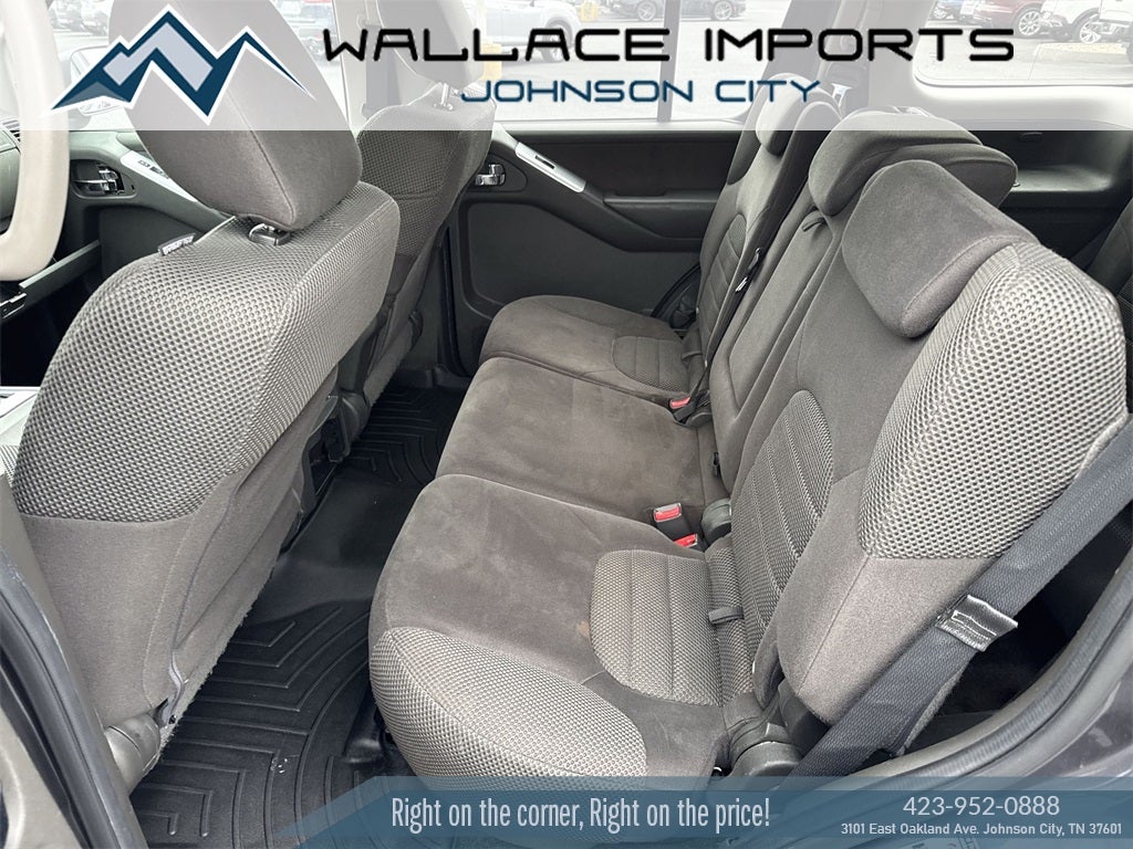 2011 Nissan Pathfinder SV