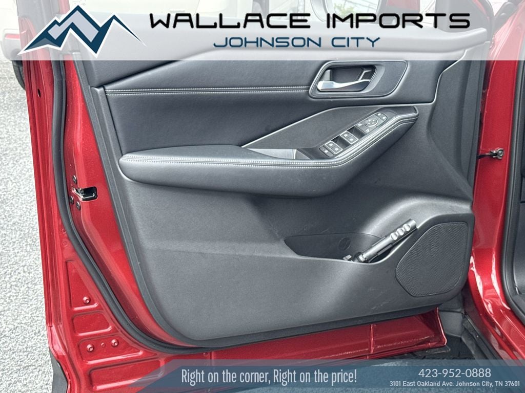 2025 Nissan Rogue SL