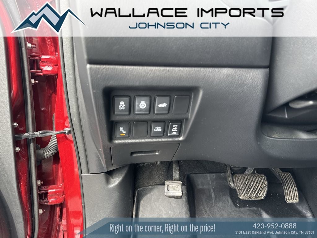 2020 Nissan Pathfinder SL