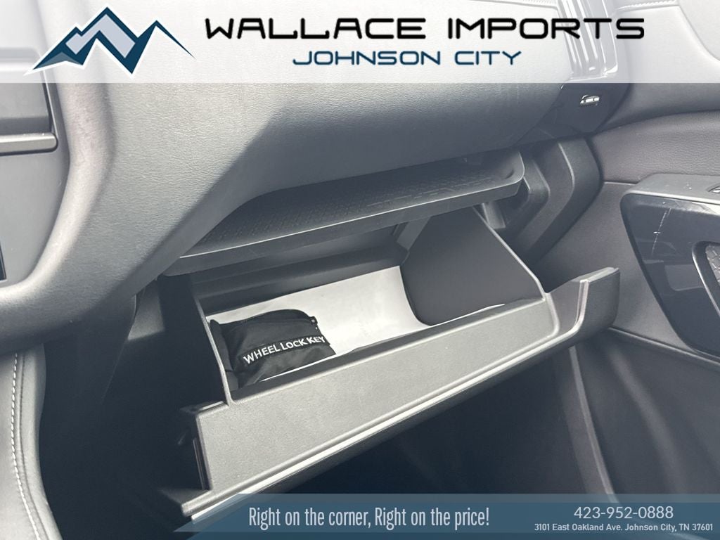 2024 Nissan Pathfinder S