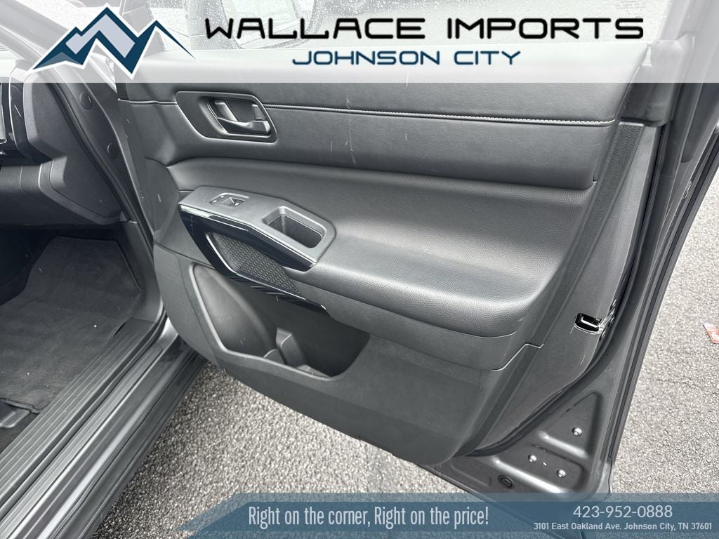 2024 Nissan Pathfinder S