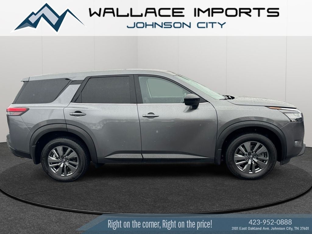 2024 Nissan Pathfinder S