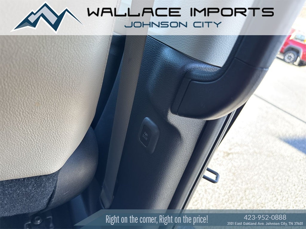 2021 Toyota Sienna XLE 7 Passenger