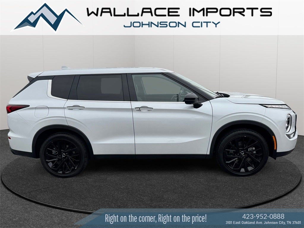 2023 Mitsubishi Outlander SE Black Edition