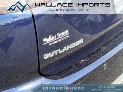 2022 Mitsubishi Outlander SE