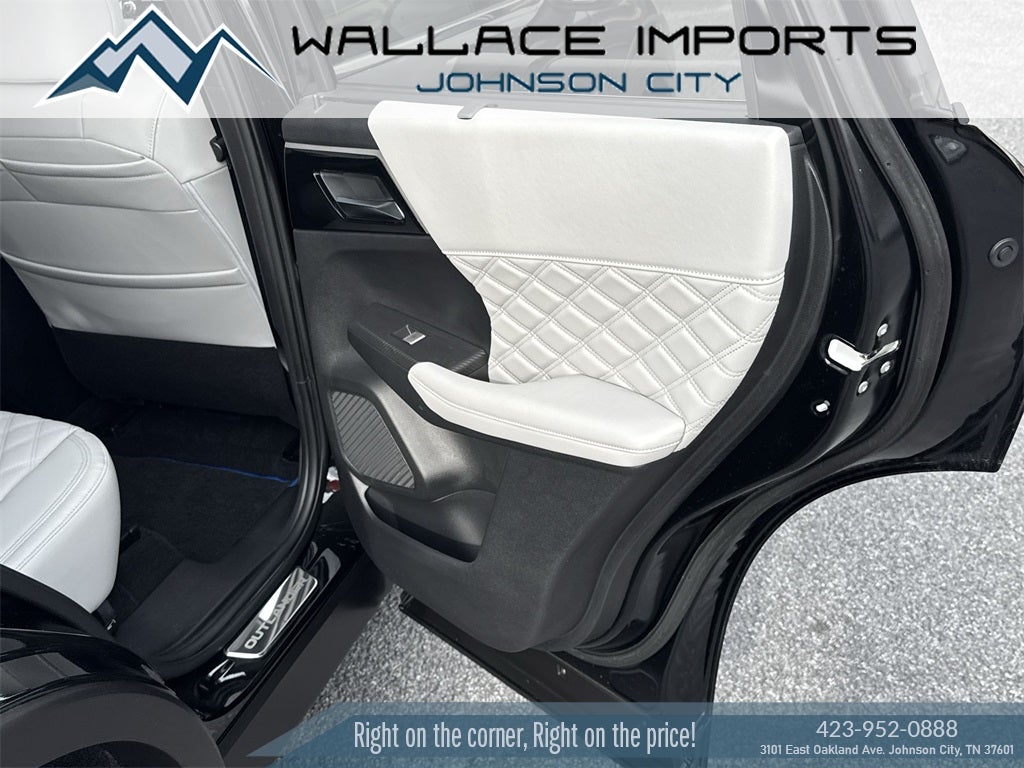 2024 Mitsubishi Outlander PHEV SEL Platinum Edition