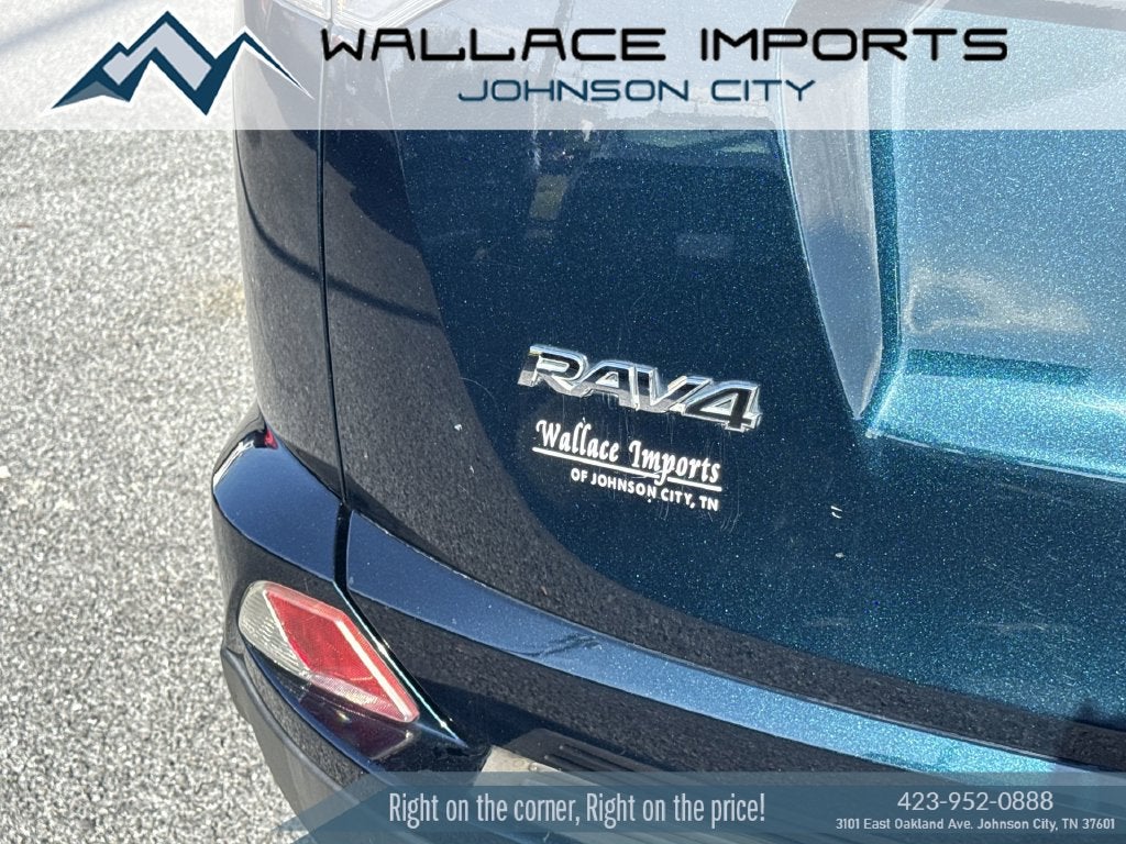 2017 Toyota RAV4 SE