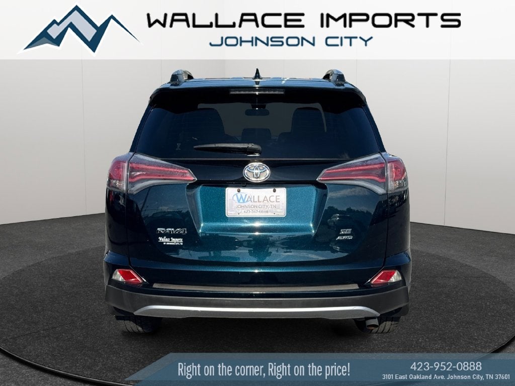2017 Toyota RAV4 SE
