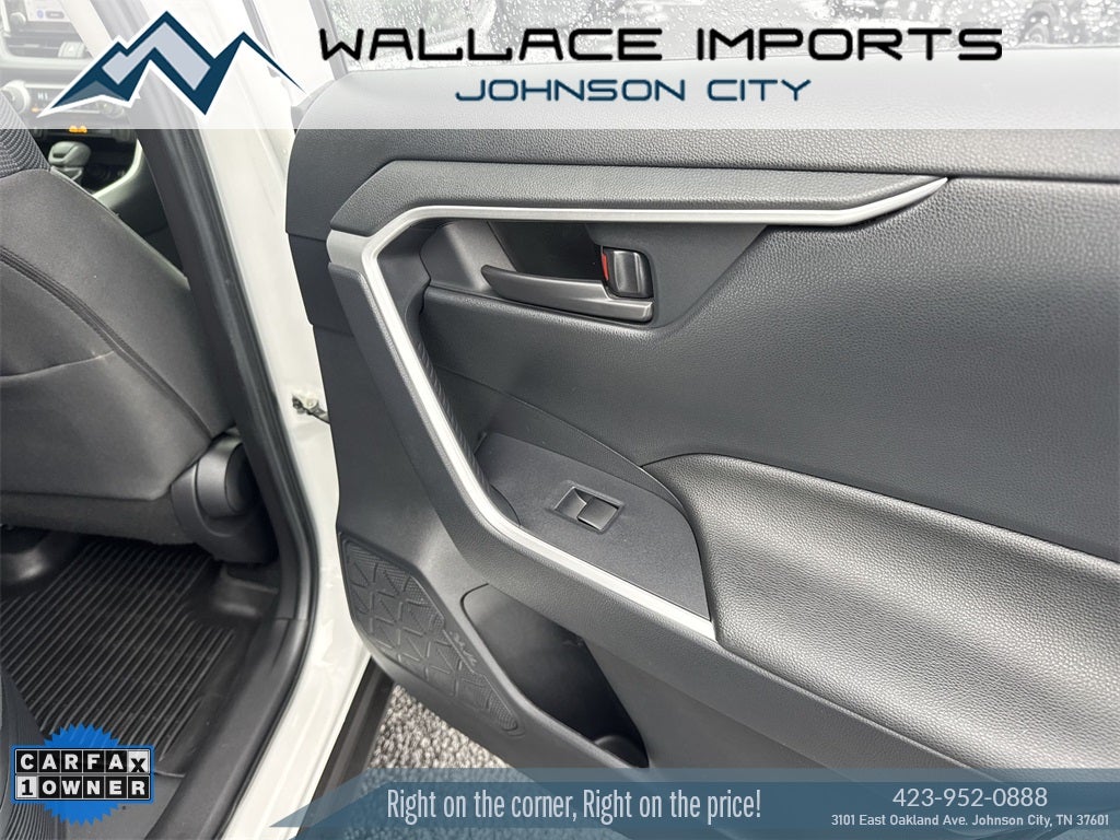 2023 Toyota RAV4 Hybrid LE