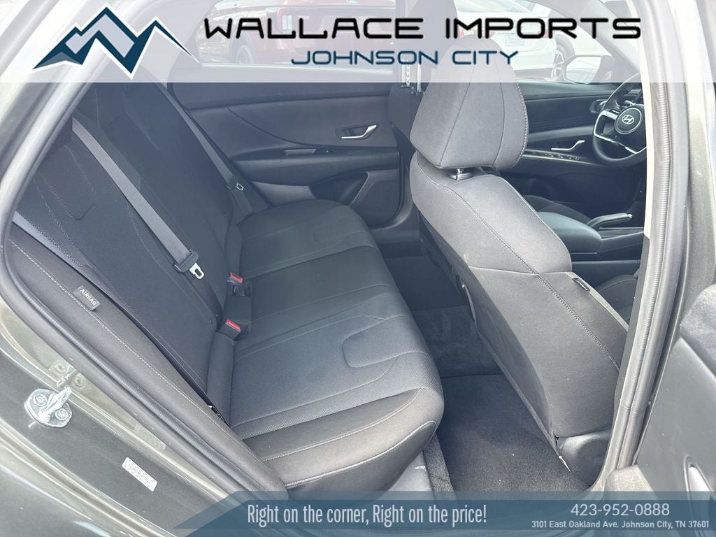 2024 Hyundai Elantra SE