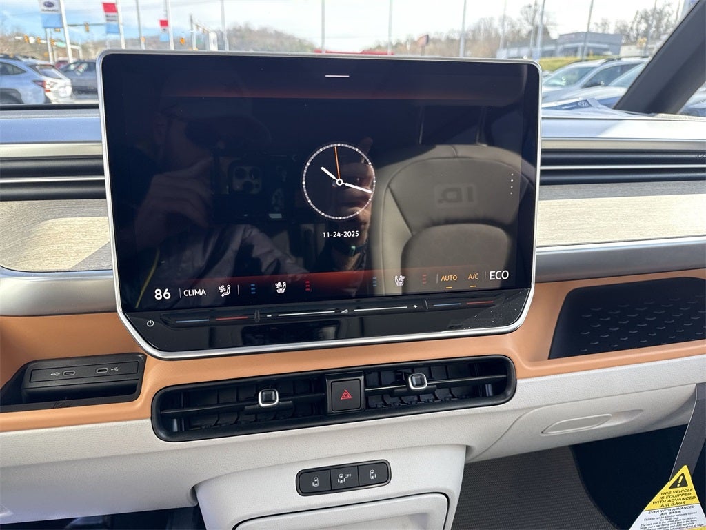 2025 Volkswagen ID. Buzz Pro S Plus