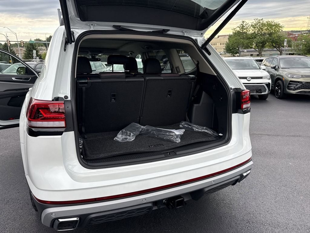 2026 Volkswagen Atlas 2.0T Peak Edition