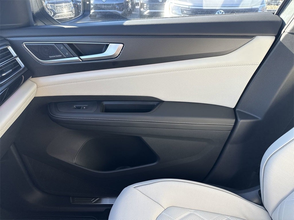 2025 Volkswagen Atlas Cross Sport 2.0T SEL Premium R-Line