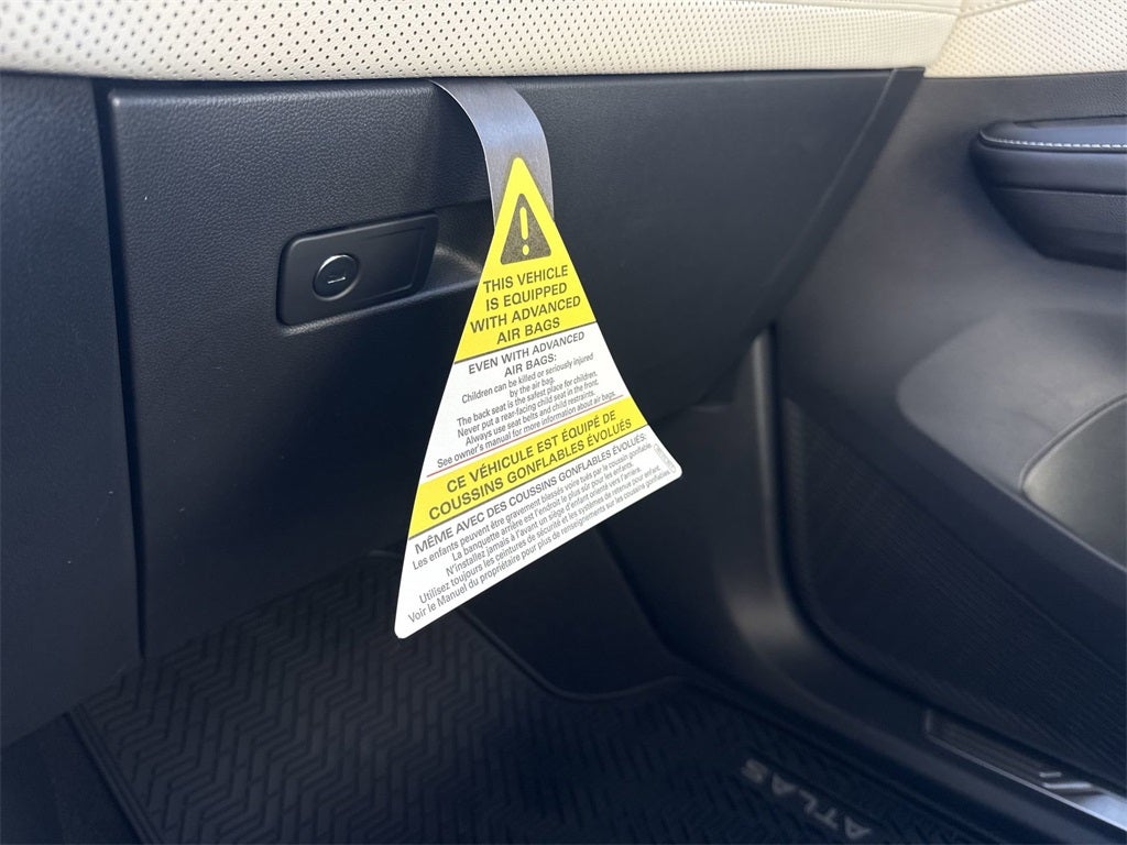 2025 Volkswagen Atlas Cross Sport 2.0T SEL Premium R-Line