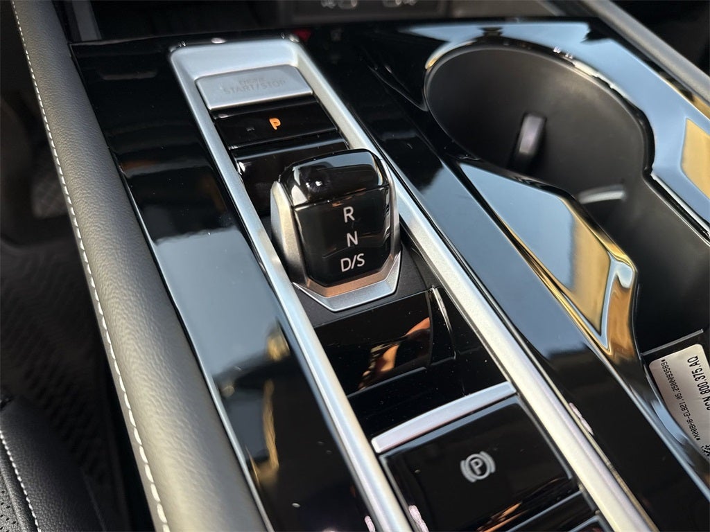 2026 Volkswagen Atlas 2.0T SE w/ Technology