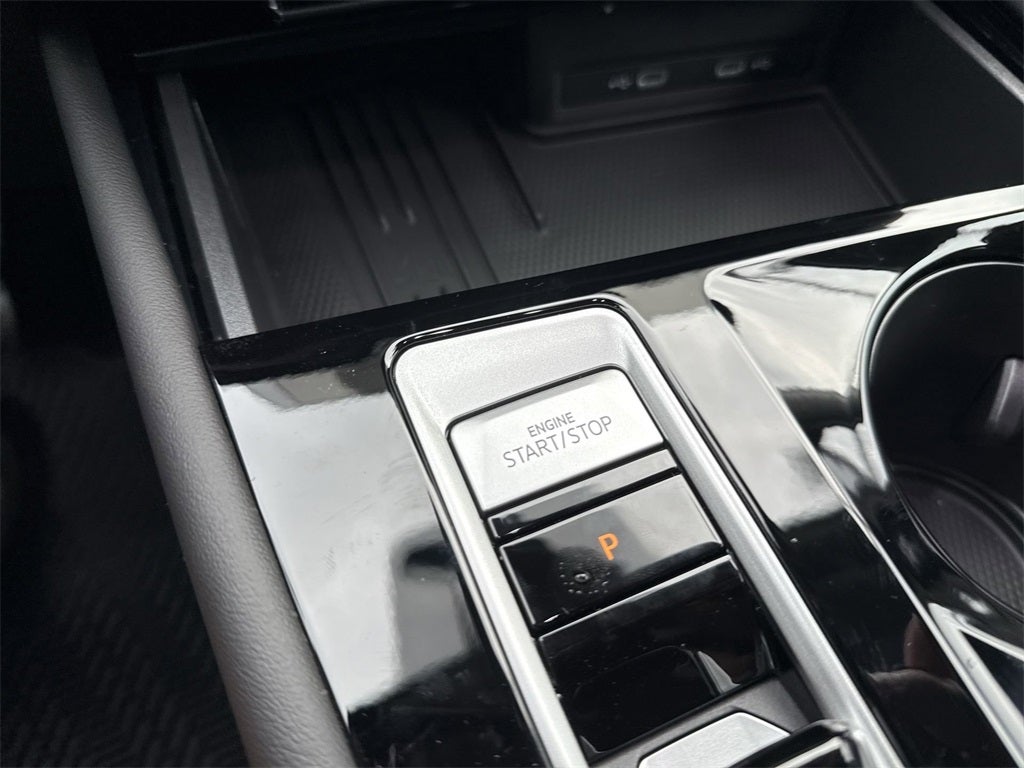 2026 Volkswagen Atlas 2.0T SE w/ Technology