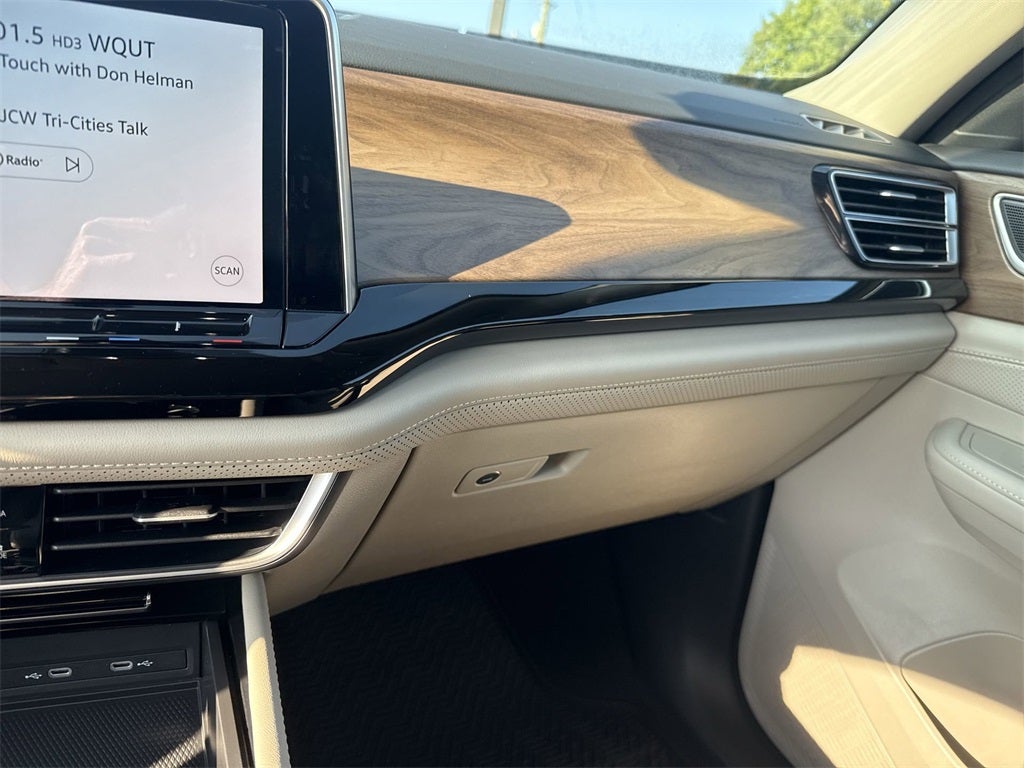 2026 Volkswagen Atlas 2.0T SE w/ Technology