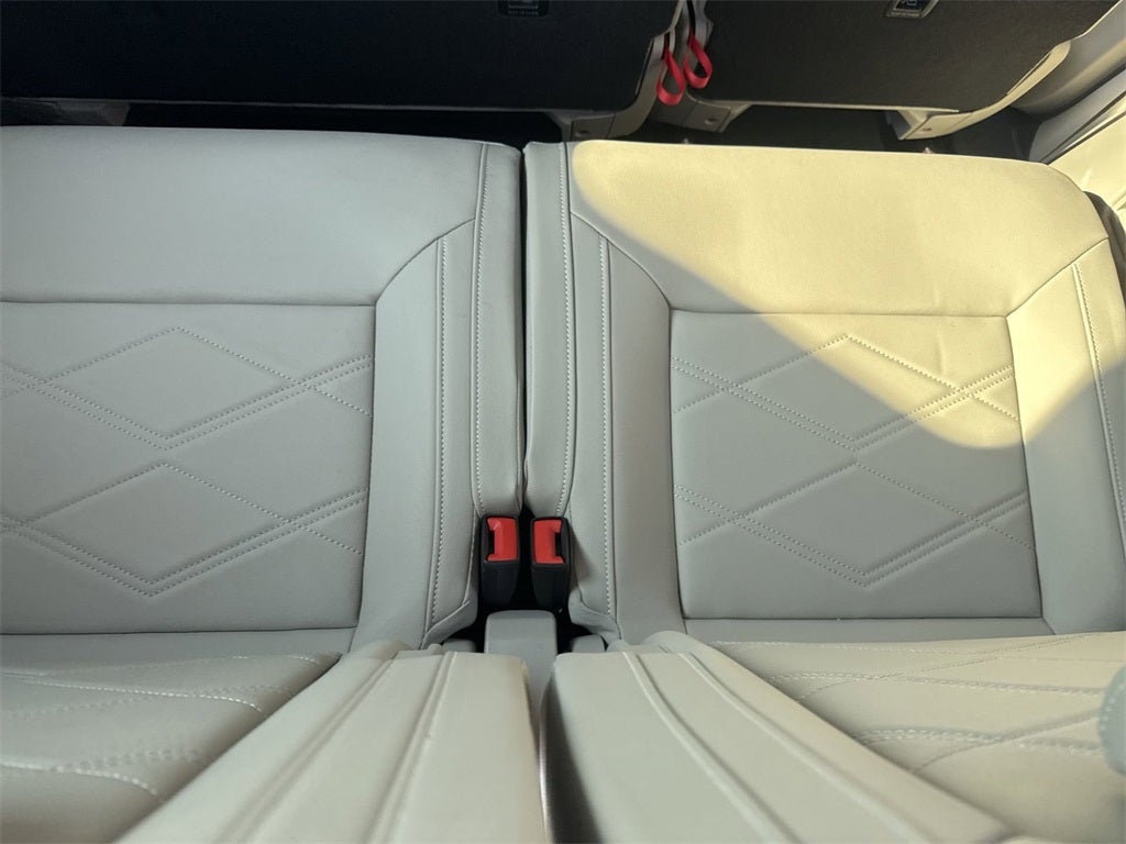 2026 Volkswagen Atlas 2.0T SE w/ Technology